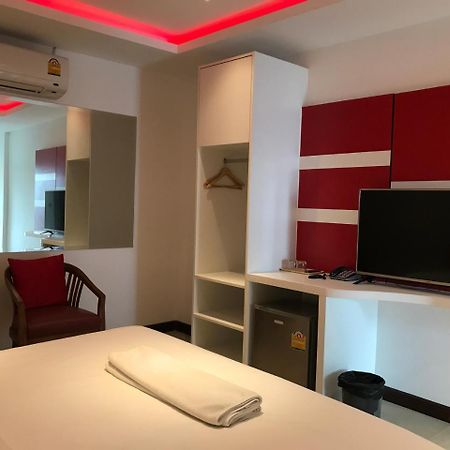 Picasso Motel Pattaya Exterior foto